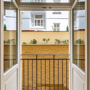 Petrin Tower شقة فندقية