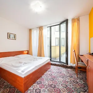 Szálloda De Luxe